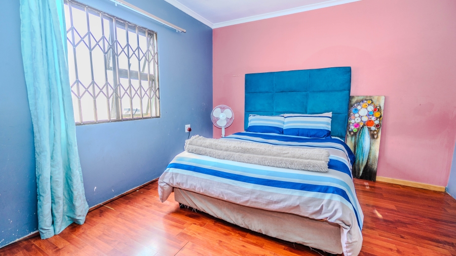 4 Bedroom Property for Sale in Sunset Glen Western Cape